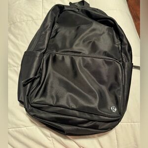 Lululemon everywhere backpack